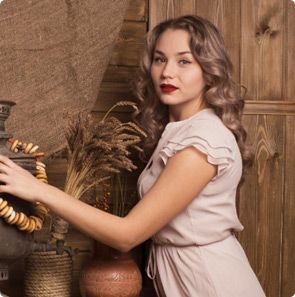 Femme russe aux valeurs familiales traditionnelles - Agence CQMI