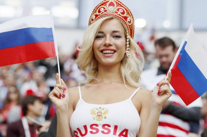 Quand les belles femmes russes dérangent la FIFA et l’Occident